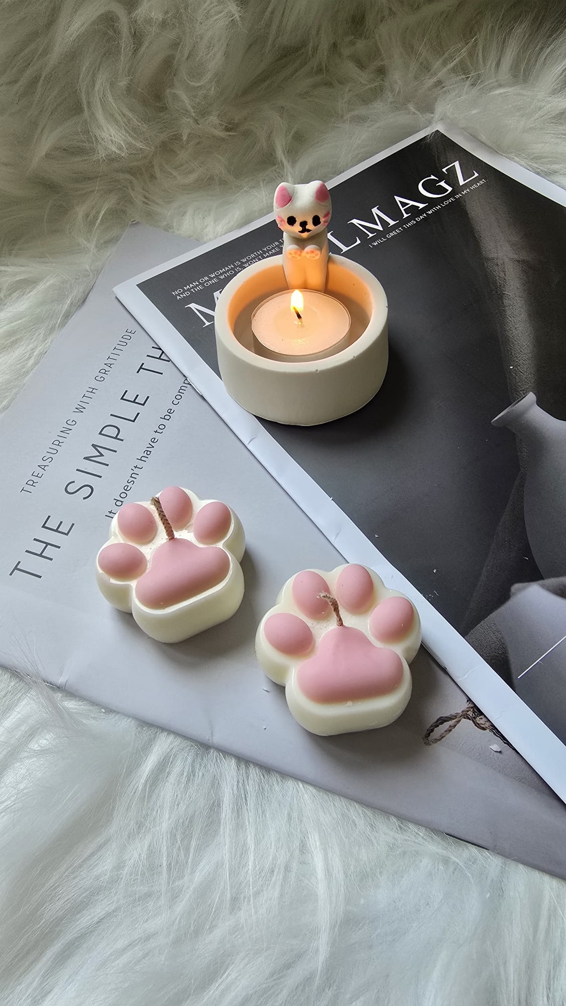Pawfect Duo – Handmade Cat Paw Candle Set (2-Pack)
