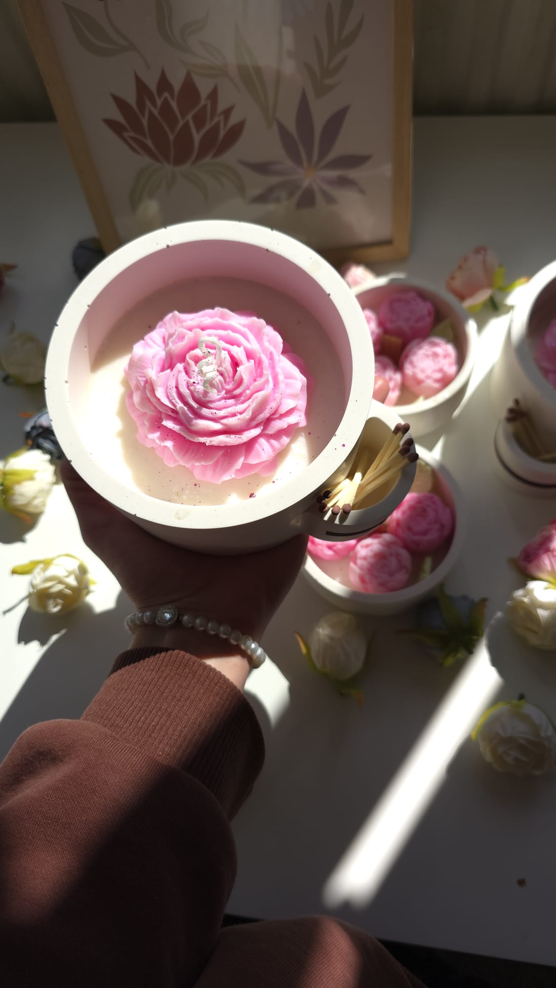 Luma Rosa Scented Candle