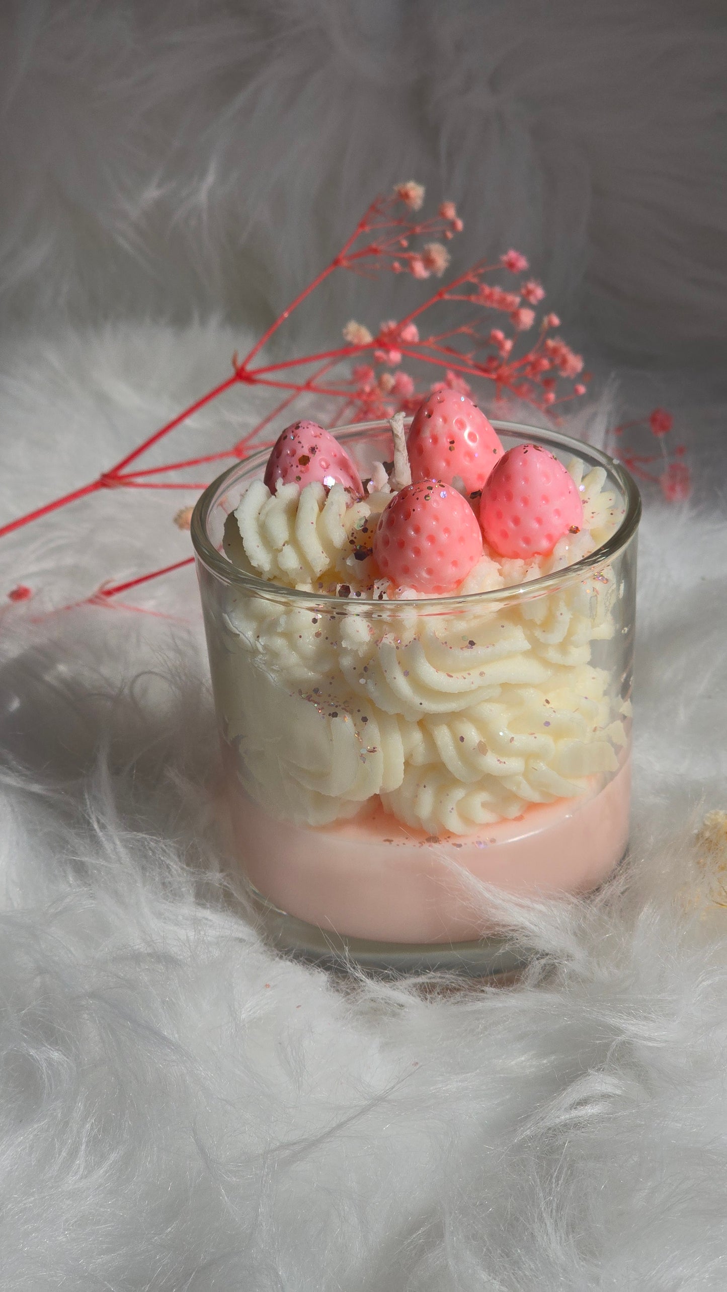 🍓Pink Dream Strawberry Cupcake Candle