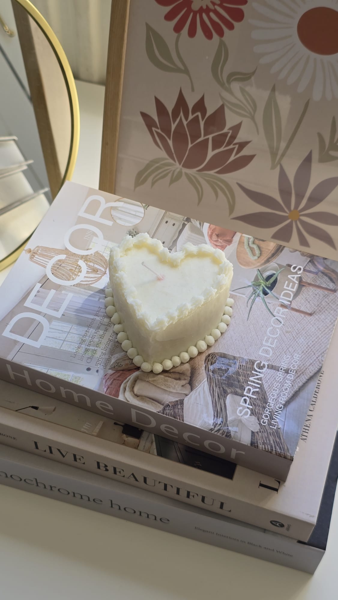 🤍 Soft Heart – Handmade Soy Wax Candle