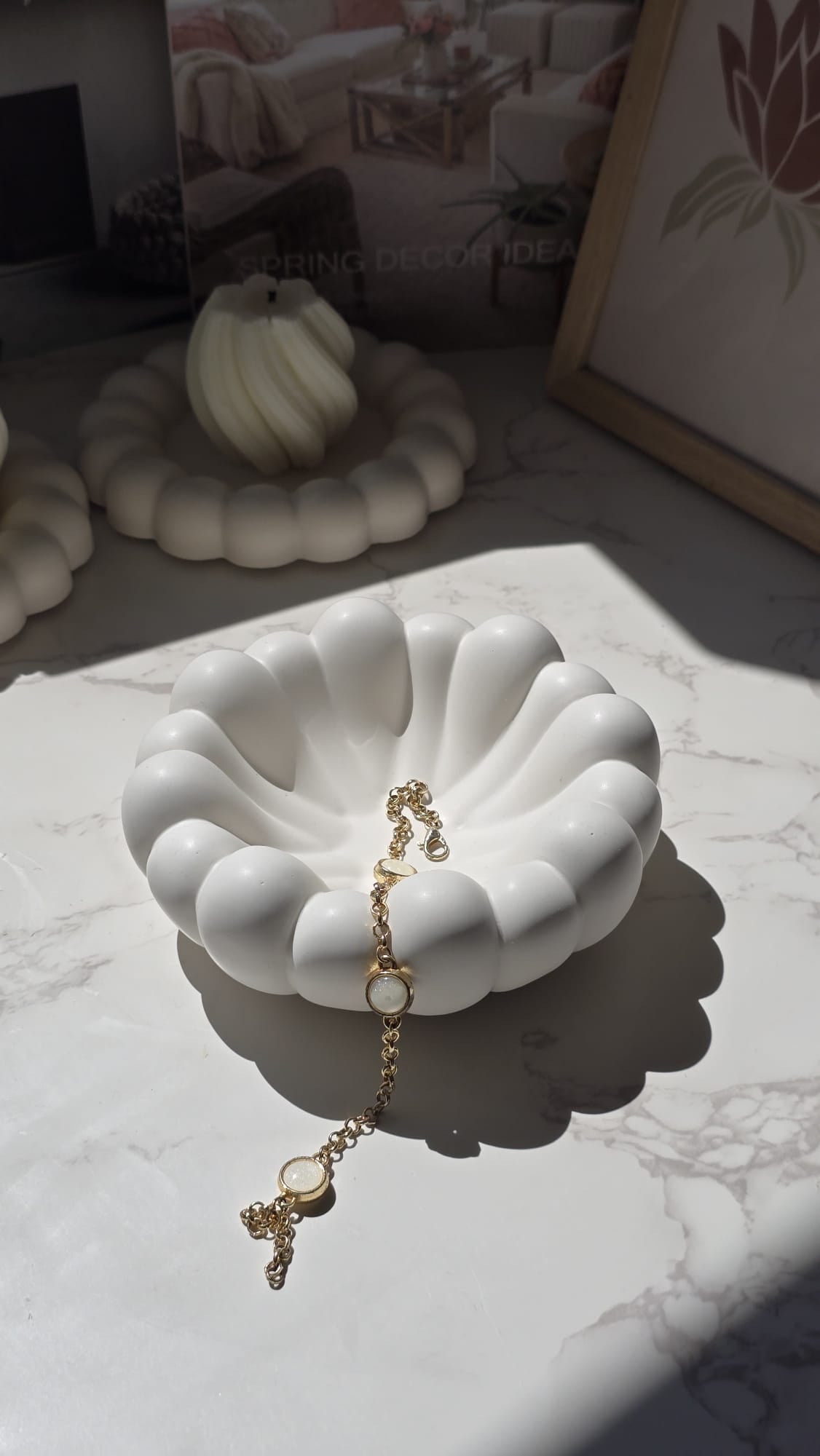 Lotus Dish – Elegant and Functional Decorative Bowl