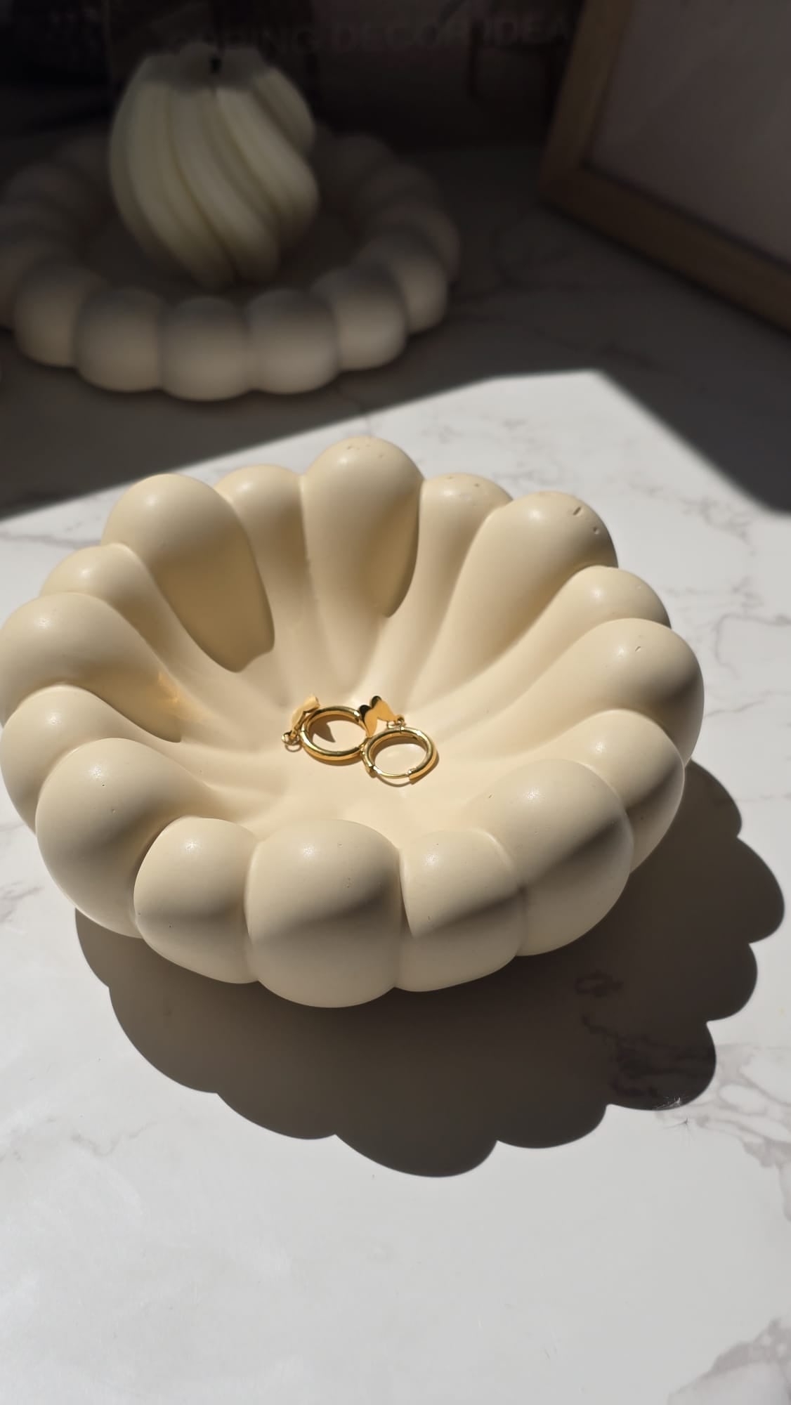 Lotus Dish – Elegant and Functional Decorative Bowl