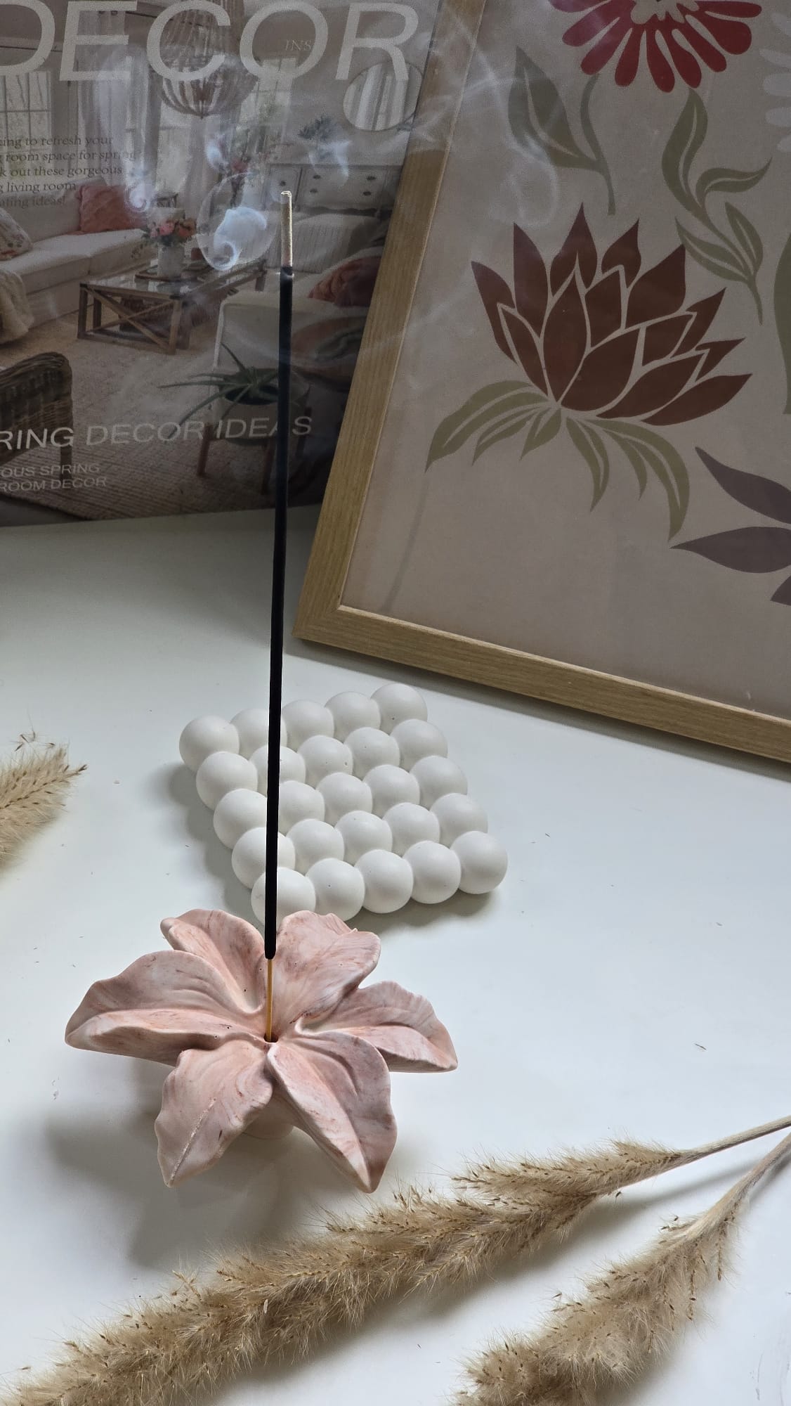 Lily Incence Holder