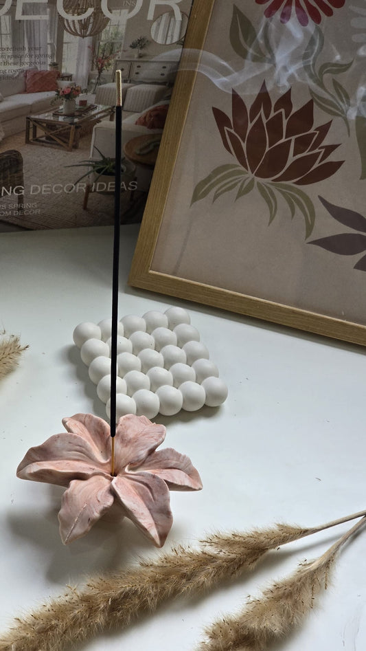 Lily Incence Holder
