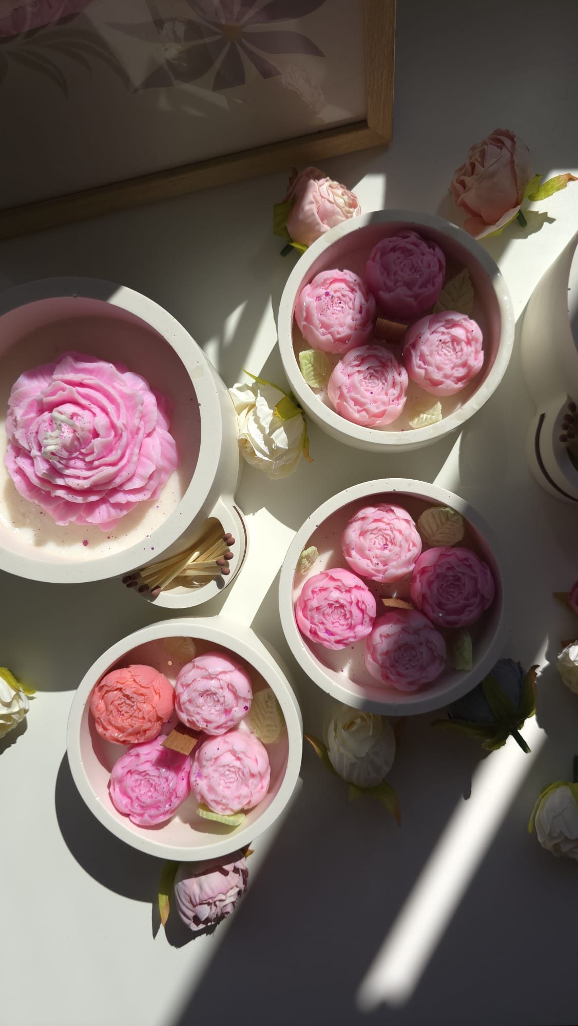 Luma Rosa Scented Candle