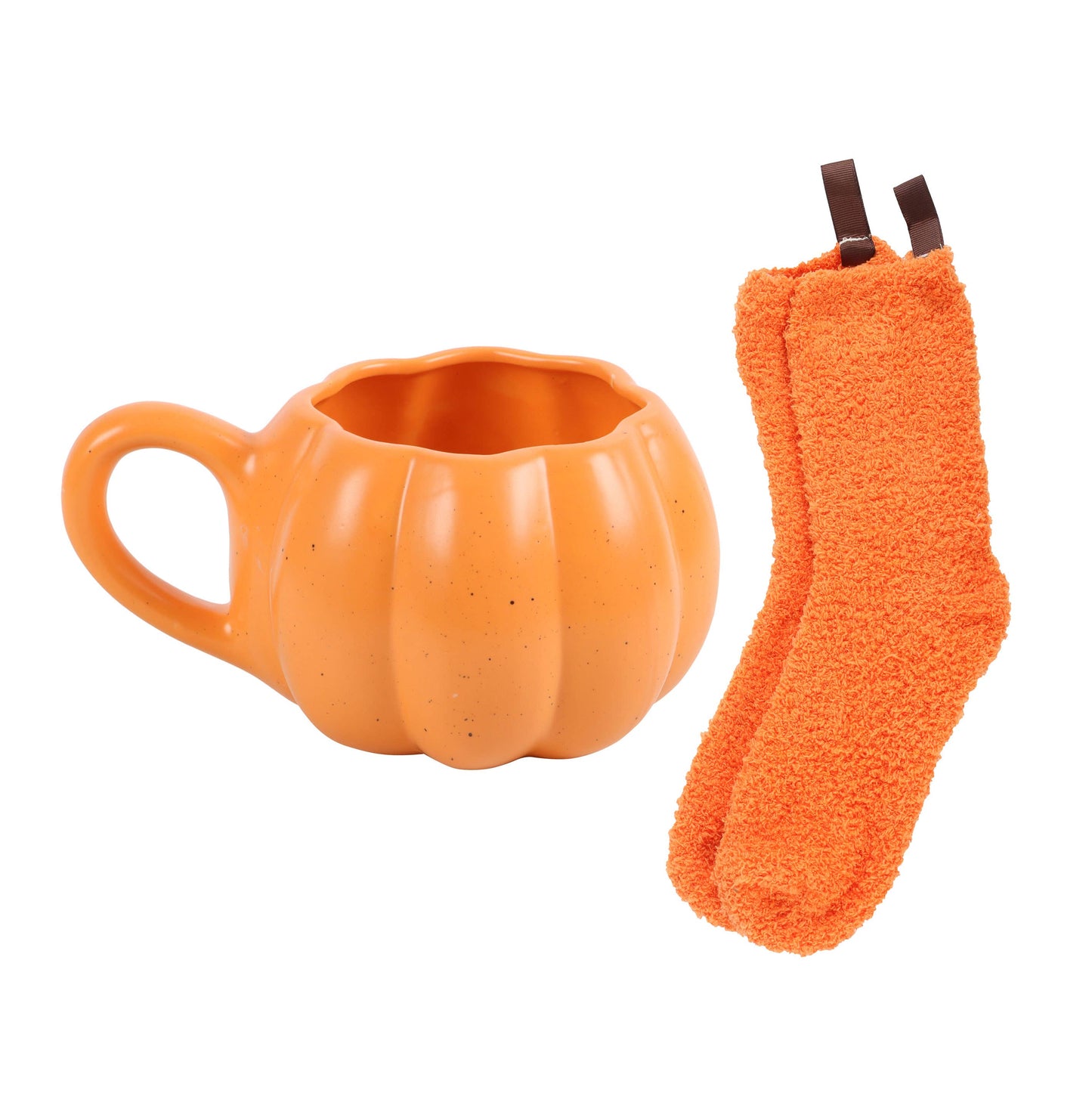 Set met mok en sokken in de vorm van een pompoen voor herfst en herfst