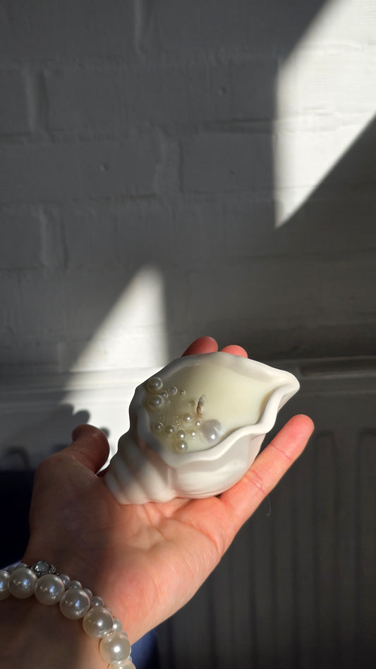 Pearl Shell Candle